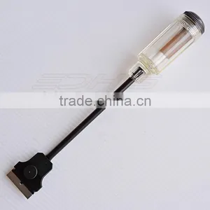 CN048B Long Handle Razor Scraper With 3pc 1.5 Inch Razor Blade thumbnail-2