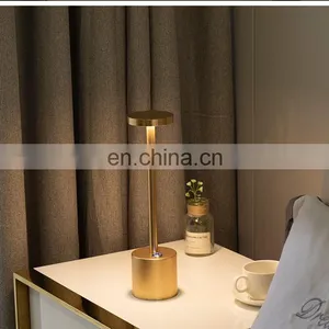 Hot Sale Modern Hotel Style AluminiumTable Lamp USB Rechargeable Battery Cordless Restaurant Led Table Lamp For Dinner thumbnail-4