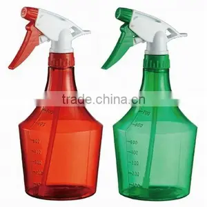 Plastic Garden Spray Bottle thumbnail-1