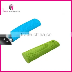 Silicone Pan Handle Grip/holder for Fry Pans thumbnail-1