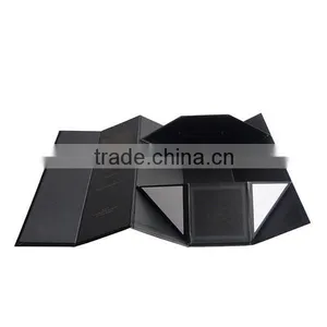 Custom Made Folding Cardboard Wine Bottle Box thumbnail-3