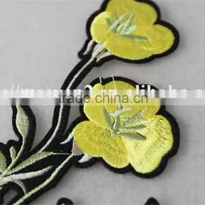 Beautiful Yellow Flower Patches Customized Embroidery Patch Products for Sale thumbnail-4