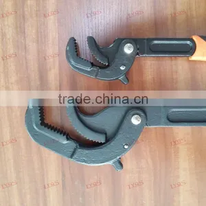 Industrial Multi-Functional Pipe Wrench thumbnail-1