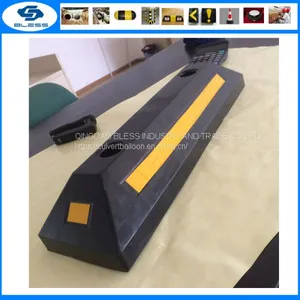 Most Popular Products China 1830 Mm,1650 mm Rubber /plastic Wheel Stopper,parking Curb,parking Stopper thumbnail-2