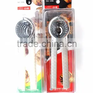 The Best-Selling Kitchen Tools With Plastic Handle Christmas Nutcracker thumbnail-4