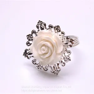IN STOCK White Plastic Metal Flower Plant Napkin Ring For Wedding Festival Decor Wholesale thumbnail-5