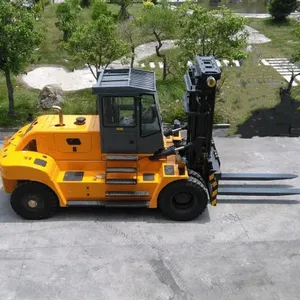 Forklift thumbnail-3