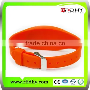 Manufacturer of Customized Rewearable Rfid Wristbands thumbnail-1