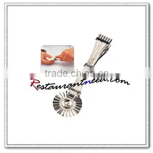 V317 Dual Use Pastry Crimping Wheel Cutter thumbnail-1