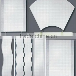 Yujing Irregular Shaped Mirror for Bathrooms thumbnail-2