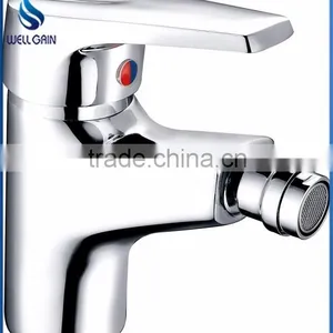 Classic Lavatory Single Zinc Handle Brass Body Bidet Faucet MARTI Decked Chrome Plating Bidet Mixer thumbnail-1