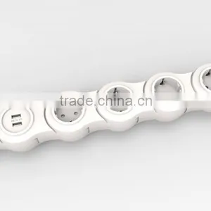 5 Way Retractable EU Power Strip thumbnail-2