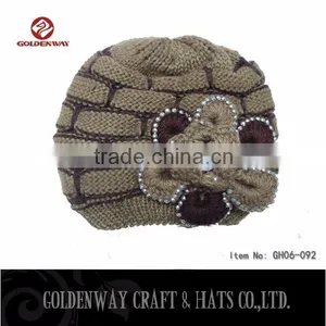 Hot Selling Women Knitted Beanie With Big Flower thumbnail-4