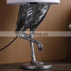 Creative Red-crowned Crane Animal Shape Custom Logo Resin Vintage Table Lamps for Office thumbnail-6