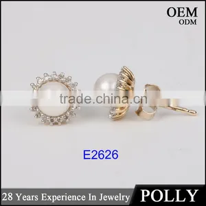 High Quality 9k Gold Fresh Wather Pearl Stud Earring for Women thumbnail-1