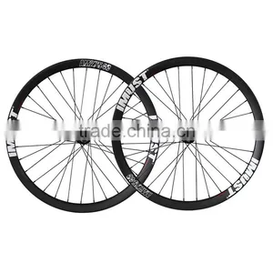 2016 Chinese MTB Bike Carbon Wheels 27.5 40mm Width Clincher Tubeless All Mountain Wheelset With Novatec Hub 148 and 110 thumbnail-1