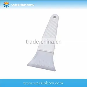 Plastic Ice Scraper Design in China thumbnail-1