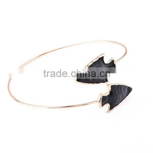 Hot Gold Triangle Arrows Arm Chain thumbnail-3