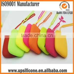 Wholesale the Newest Fashion Cheap Silicone Bag for Key and Card Silicone Key Pouch thumbnail-3