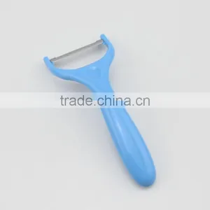 PP Handle Stainless Steel Blade Vegetable And Fruit Peeler thumbnail-5