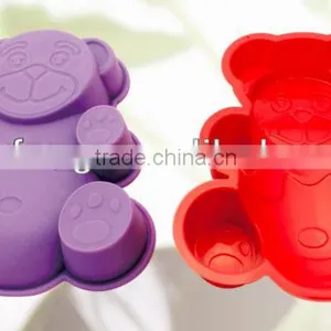 Silicone Baking Tray in Bear Shape/silicone Kitchenware Cake Pan thumbnail-1