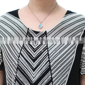 Middle Aged Ladies Elegant Beaded Black and White Printed Short Sleeve Lace Blouses thumbnail-5