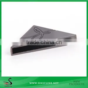 Sinicline Triangle Metal Label in Debossed Logo With Screw thumbnail-1