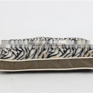 Wild Animal Pattern Plush for Indoor &Outdoor Use Pet Bed thumbnail-2