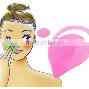 Eco-friendly High Quality Mutifunctional Heart Design Silicone Facial Cleansing Brush thumbnail-1