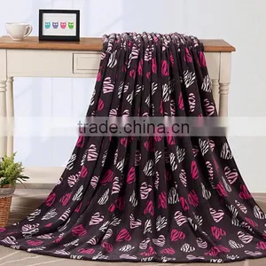 Heart Pattern 100% Polyester Coral Fleece Blanket thumbnail-4