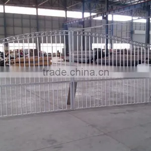 Aluminium Driveway Gate thumbnail-3