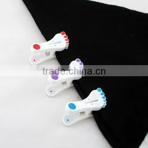 12PCS Plastic Foot Sharp Mini Clothespin thumbnail-2