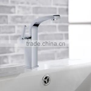 Solid Brass Chrome Plated Single Handle Water Tap thumbnail-2