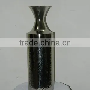 Iron Flower Vase thumbnail-1