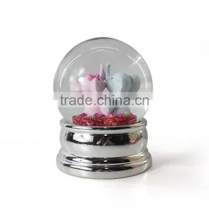 2015 Newest Elephant Plastic Snow Globe for Christmas thumbnail-4