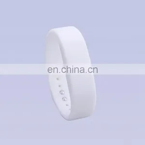 2016 Hottest Customized Logo Silicone Bracelet Soft Smart Bracelet Wristband Fitness thumbnail-2