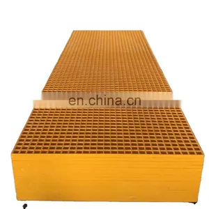 Factory Supply Anti Slip Molded 38mm Square Mesh Fiberglass Grating thumbnail-1