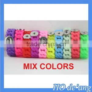 Hogift Fashion Silicone Bracelet DIY Personalized Buttons Bracelet thumbnail-2
