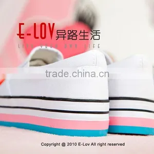 NO.WG007 2016 Hot Sales High Quality China Service Shoes for Women thumbnail-6