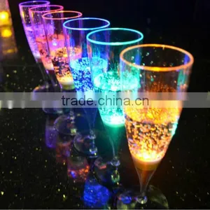 Champagne Flutes Glass Type and Stocked,Eco-Friendly Feature Plastic Champagne Flutes thumbnail-1