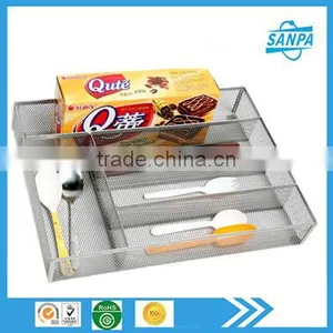 Metal Mesh 5-Compartment Wire Flatware and Kitchen Utensil Drawer Organizer thumbnail-1