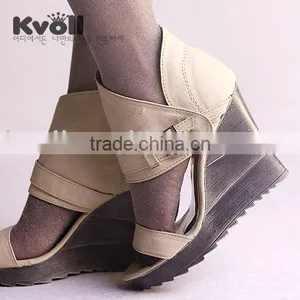 Fashion Sandals thumbnail-1