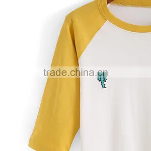 China Fashion Embroidered Short Sleeve Woman T-shirt Summer Woman Clothing Custom Woman T-shirt thumbnail-4