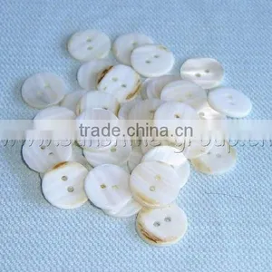 Pearl Shell Button Round thumbnail-1