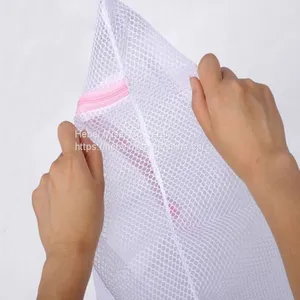 Factory Price Colorful Coarse Mesh Laundry Bag With Zip thumbnail-1