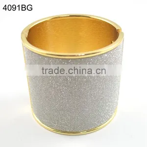 Wholesale Newest Fashion 24k Gold Ladies Bracelets Bangles thumbnail-1
