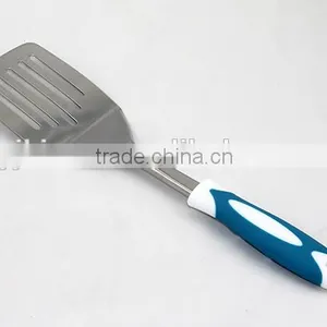PP+TPR Material Handle Type Cooking Tool Stainless Steel Frying Turner With Gear Edge thumbnail-4