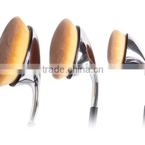 Smart Fashionable Personalized Makeup Brush Set thumbnail-1