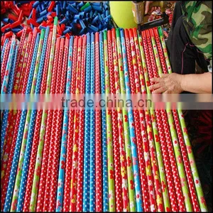 China Manufacture Pvc Coated Wooden Broom Handles Made of Hardwood thumbnail-1
