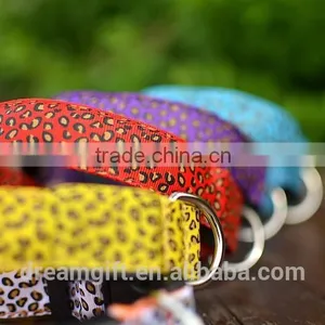 2015 High Quanlity LED Light Dog Collar Flashing Pet Collar With Leopard Print thumbnail-5